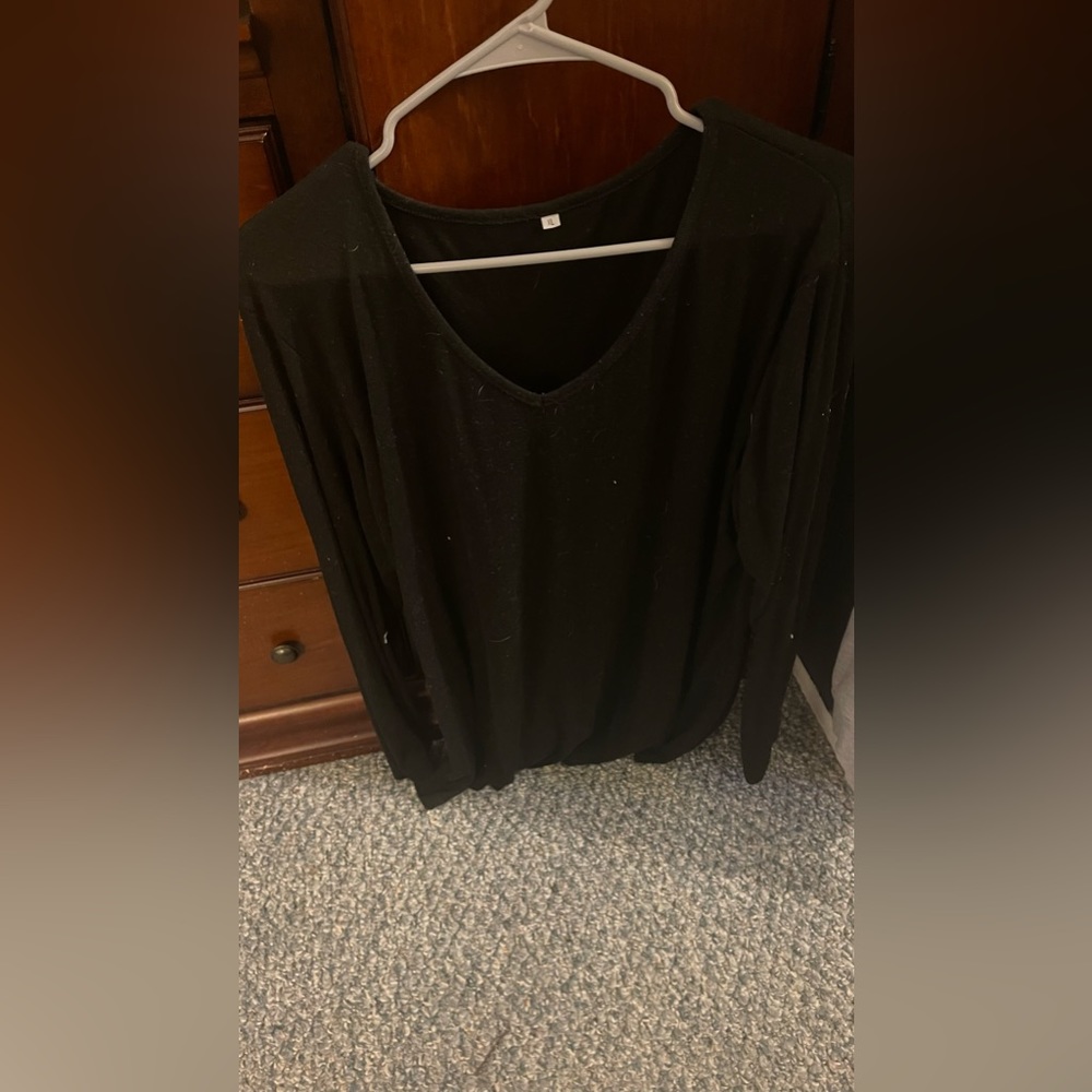 Woman’s XL shirts.